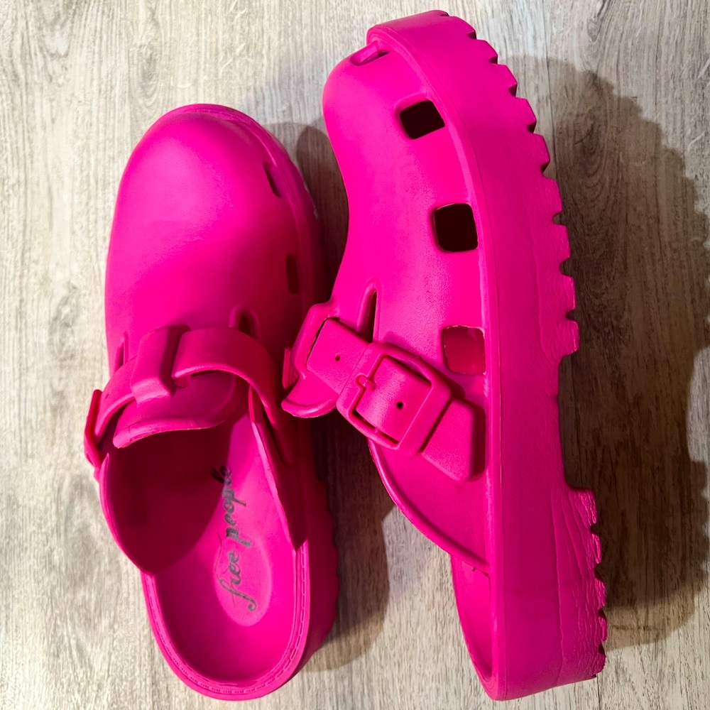 FREE PEOPLE Karlie Buckle Clog